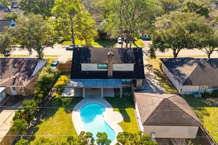 2107 N Fisher Ct, Pasadena, TX 77502 - Photo 45