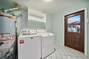 2107 N Fisher Ct, Pasadena, TX 77502 - Photo 23