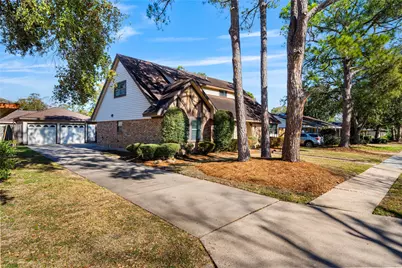 2107 N Fisher Court, Pasadena, TX 77502 - Photo 3
