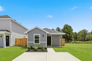 10871 N Baron Vlg Dr, Conroe, TX 77306 - Photo 1