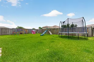 902 Marigold Rd, Baytown, TX 77521 - Photo 43