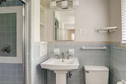 2102 Sheridan Street, Houston, TX 77030 - Photo 9