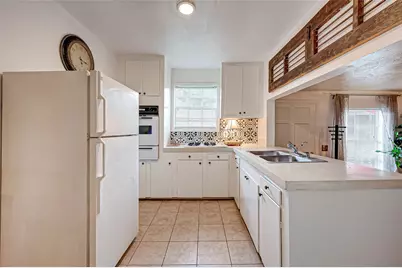 6018 1/2 Berendo Street #A, Houston, TX 77092 - Photo 15