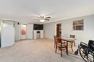 201 Midway Dr, Baytown, TX 77521 - Photo 7