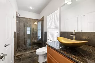 631 Cortlandt St, Houston, TX 77007 - Photo 11