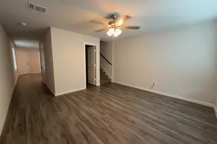 501 Hines St, Willis, TX 77378 - Photo 9