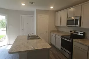 501 Hines St, Willis, TX 77378 - Photo 3
