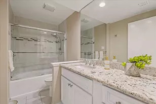 49 Briar Hollow Ln, Houston, TX 77027 - Photo 29