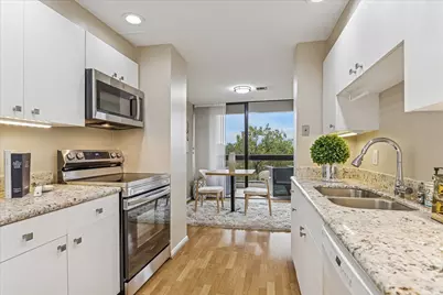 49 Briar Hollow Lane #505, Houston, TX 77027 - Photo 19