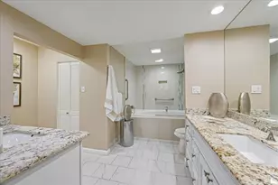 49 Briar Hollow Ln, Houston, TX 77027 - Photo 25