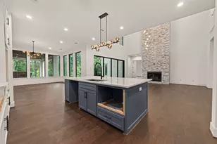 2 Deer Ridge Estates Blvd, Houston, TX 77339 - Photo 11