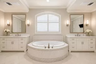 2242 Pelham Dr, Houston, TX 77019 - Photo 21