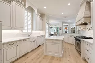2242 Pelham Dr, Houston, TX 77019 - Photo 9