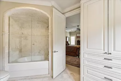 2242 Pelham Drive, Houston, TX 77019 - Photo 27