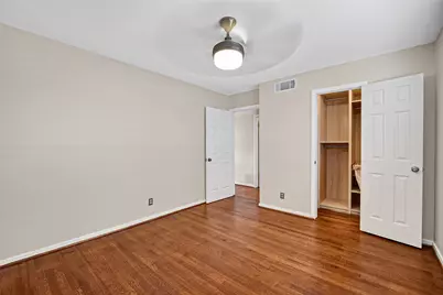 9650 Meadowcroft Drive, Houston, TX 77063 - Photo 31