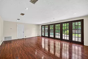 9650 Meadowcroft Dr, Houston, TX 77063 - Photo 21