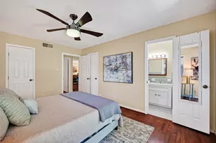 9650 Meadowcroft Dr, Houston, TX 77063 - Photo 25