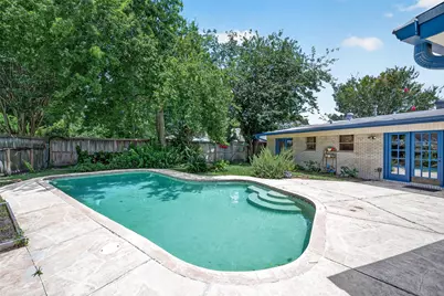 9650 Meadowcroft Drive, Houston, TX 77063 - Photo 35