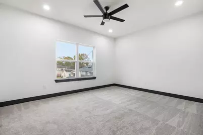 911 Panama Boulevard, Houston, TX 77009 - Photo 19