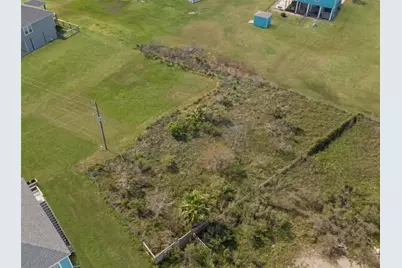 993 Gulf Road, Crystal Beach, TX 77650 - Photo 5