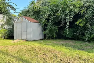 503 McKee St, Clute, TX 77531 - Photo 15