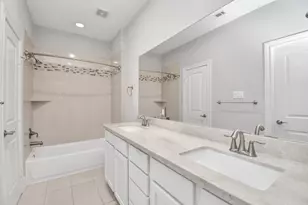 239 W 27th St, Houston, TX 77008 - Photo 29