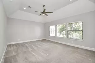 239 W 27th St, Houston, TX 77008 - Photo 15