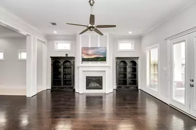 239 W 27th Street, Houston, TX 77008 - Photo 9