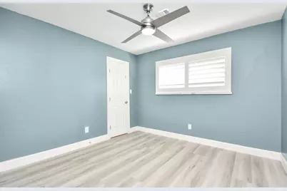 9126 Troulon Drive, Houston, TX 77036 - Photo 29