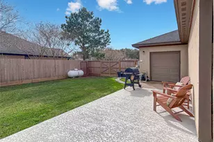 626 Sunset Trail, Angleton, TX 77515 - Photo 35