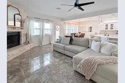 626 Sunset Trail, Angleton, TX 77515 - Photo 11