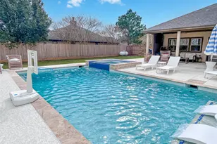 626 Sunset Trail, Angleton, TX 77515 - Photo 35