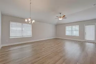 13901 Seneca Lk Dr, Texas City, TX 77568 - Photo 5