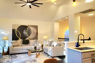 5250 Washington Ave, Houston, TX 77007 - Photo 1