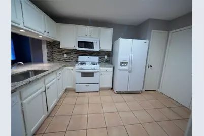 2812 Pickett Drive, League City, TX 77573 - Photo 5