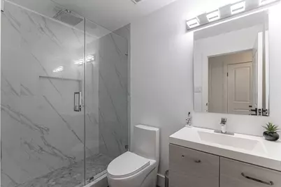 8715 Wildforest Drive, Houston, TX 77088 - Photo 5