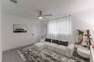 8715 Wildforest Dr, Houston, TX 77088 - Photo 25