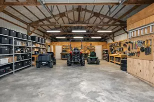 20407 Deer Run Rd, Damon, TX 77430 - Photo 23