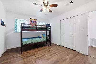 711 S 6th Street, Nederland, TX 77627 - Photo 17