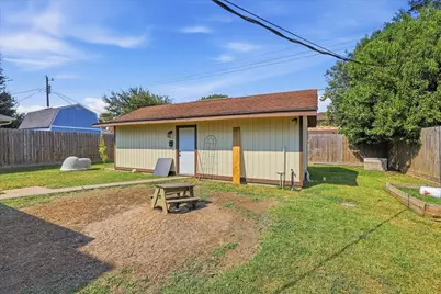 711 S 6th Street, Nederland, TX 77627 - Photo 29