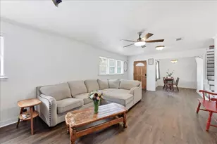 711 S 6th St, Nederland, TX 77627 - Photo 5