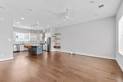 8320 Vista Bella Lane, Houston, TX 77055 - Photo 9