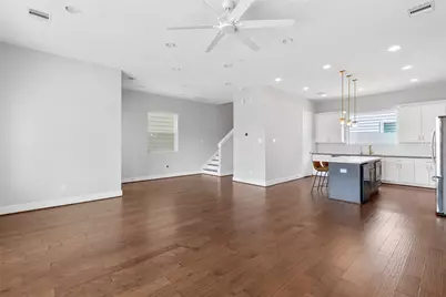 8320 Vista Bella Lane, Houston, TX 77055 - Photo 11