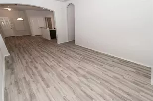 8711 Lar-Ree Oaks Circle, Houston, TX 77028 - Photo 3