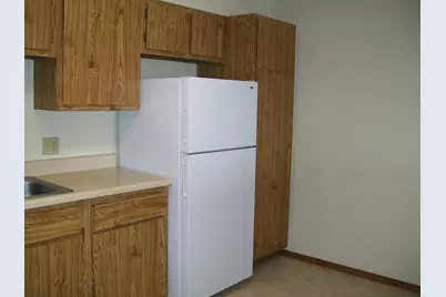 1915 N Spring Street, New Ulm, MN 56073 - Photo 7