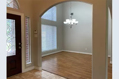 15480 Constellation Circle W, Willis, TX 77318 - Photo 5