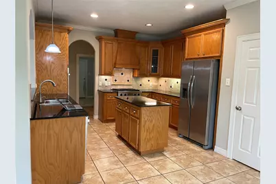 15480 Constellation Circle W, Willis, TX 77318 - Photo 11