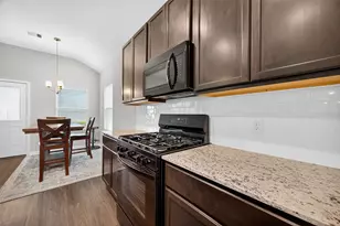 8102 Coral Dr, Texas City, TX 77591 - Photo 17