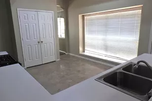 5443 Santa Chase Ln, Sugar Land, TX 77479 - Photo 9