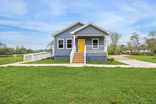 201 Smilie Rd, Angleton, TX 77515 - Photo 1